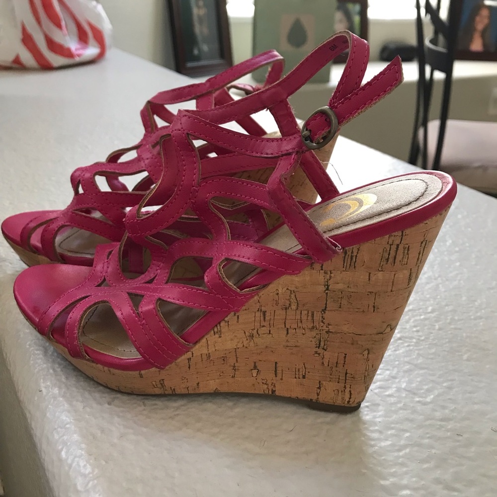 Charmin Charlie’s Hot Pink Wedge Heels